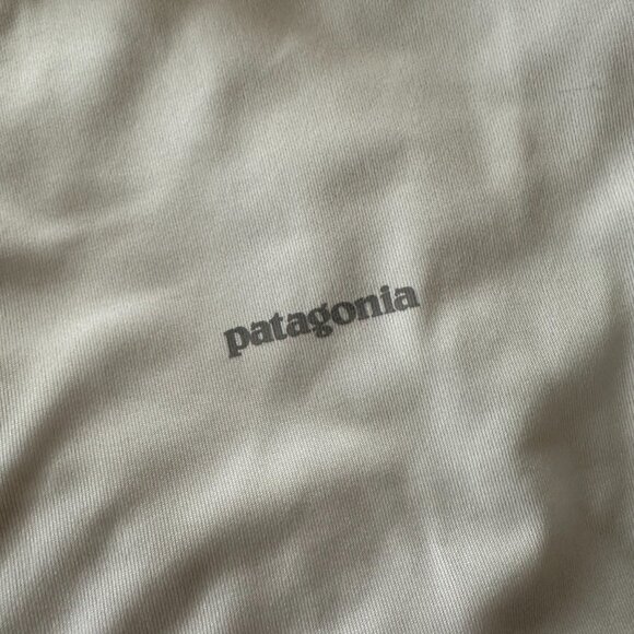 Patagonia Long Sleeve Layer - Picture 1 of 6